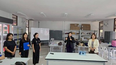 LINE_ALBUM_โครงการอบรมฯแผนกค้าปลีก_260216_17_600_338.jpg